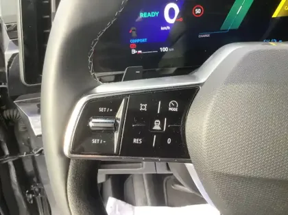 Photo 23 Renault Rafale Nouveau E-Tech full hybrid 200ch esprit Alpine