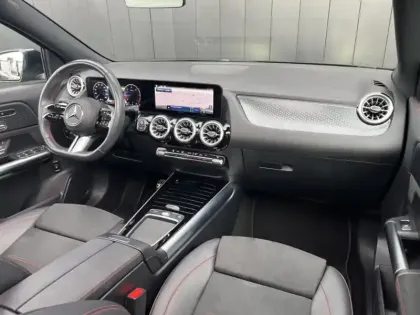 Photo 8 Mercedes GLA 220 d 4MATIC AMG Line