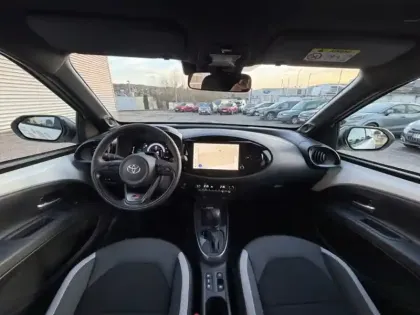 Photo 8 Toyota Aygo Hybride 116h GR Sport JBL CROSSOVER G