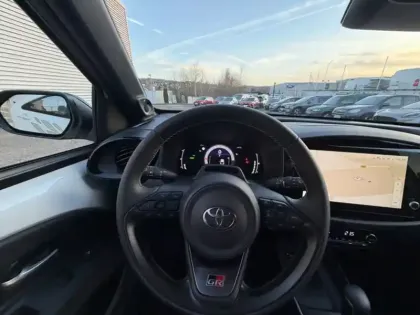 Photo 20 Toyota Aygo Hybride 116h GR Sport JBL CROSSOVER G