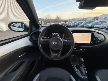 Photo 10 Toyota Aygo Hybride 116h GR Sport JBL CROSSOVER G