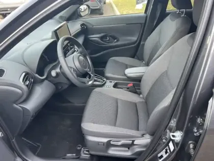 Photo 14 Toyota Yaris Hybride 116H 2WD DESIGN PACK CARGO MY25