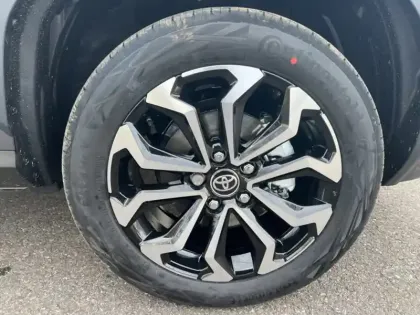 Photo 8 Toyota Yaris Hybride 116H 2WD DESIGN PACK CARGO MY25