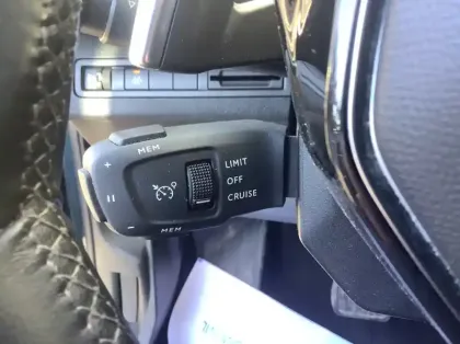 Photo 22 Peugeot 3008 BlueHDi 130ch S&S EAT8 Allure Pack