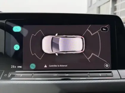 Photo 10 Volkswagen Golf  1.0 eTSI OPF 110ch Active DSG7