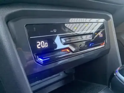 Photo 11 Volkswagen Tiguan  1.5 TSI 150ch Life Business DSG7