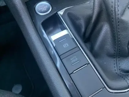 Photo 14 Volkswagen Tiguan  1.5 TSI 150ch Life Business DSG7