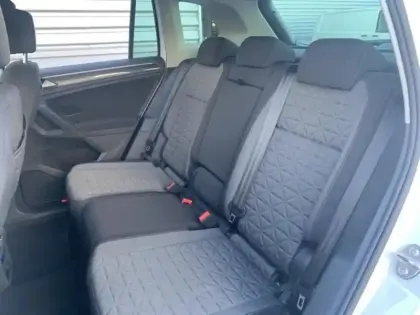 Photo 6 Volkswagen Tiguan  1.5 TSI 150ch Life Business DSG7