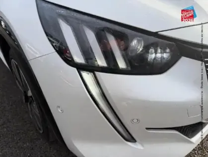 Photo 12 Peugeot 208  e- 136ch GT