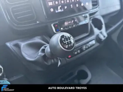 Photo 13 Peugeot Boxer  Fg L3H2 3.5 140ch S&S Pack Premium Connect