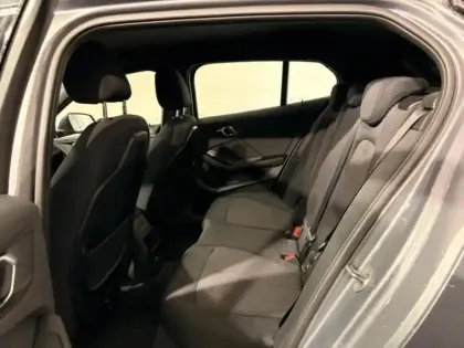 Photo 10 BMW Serie 1 Série 1 116iA 109ch Business Design DKG7