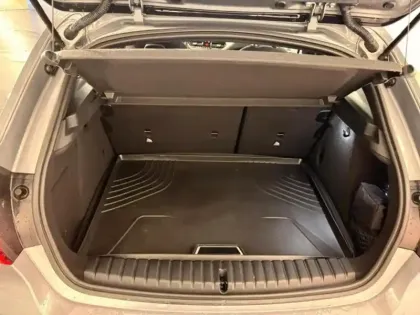 Photo 6 BMW Serie 1 Série 1 116iA 109ch Business Design DKG7