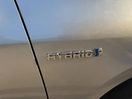 Photo 8 Suzuki Swace  1.8 Hybrid 140ch Pack