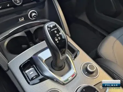 Photo 13 Alfa Romeo Stelvio  2.2 Diesel 160ch Veloce AT8