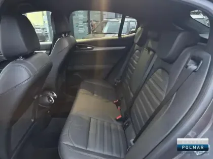 Photo 11 Alfa Romeo Stelvio  2.2 Diesel 160ch Veloce AT8