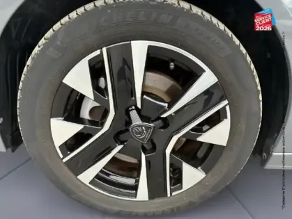 Photo 9 Peugeot 208  1.2 100ch S&S Allure