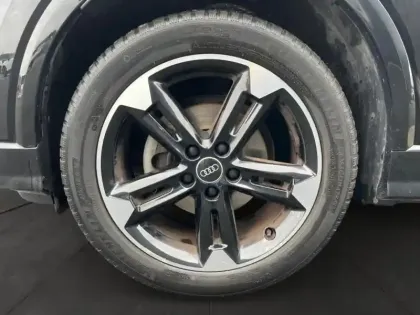 Photo 13 Audi Q2  35 TFSI 150ch  S line S tronic 7