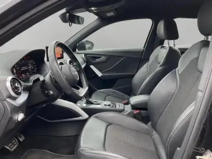 Photo 8 Audi Q2  35 TFSI 150ch  S line S tronic 7