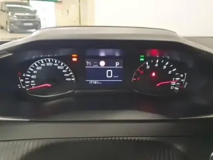 Photo 14 Peugeot 2008  1.2 PureTech 130ch S&S Allure EAT8