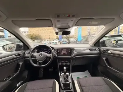 Photo 9 Volkswagen T-roc  1.5 TSI EVO 150ch Carat DSG7 S&S