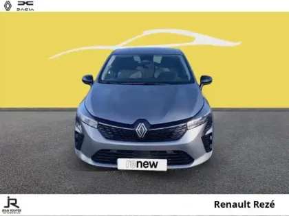 Photo 8 Renault Clio  1.6 E-Tech 145ch full hybrid Evolution - 24