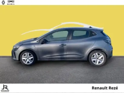 Photo 9 Renault Clio  1.6 E-Tech 145ch full hybrid Evolution - 24