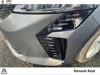 Photo 13 Renault Clio  1.6 E-Tech 145ch full hybrid Evolution - 24