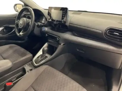 Photo 14 Toyota Yaris  116h Dynamic 5p MY22