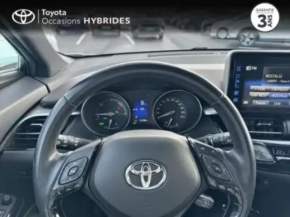 Photo 12 Toyota C-HR  122h Distinctive 2WD E-CVT