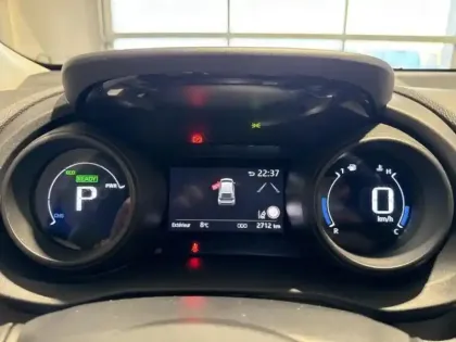 Photo 7 Toyota Yaris  116h Design 5p MY22