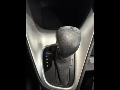 Photo 12 Toyota Yaris  116h Design 5p MY22