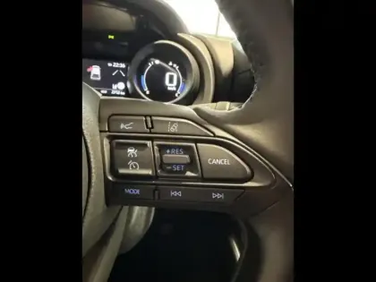 Photo 6 Toyota Yaris  116h Design 5p MY22