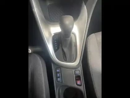 Photo 12 Toyota Yaris  116h Dynamic 5p MY22