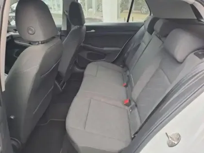 Photo 8 Volkswagen Golf  1.0 TSI OPF 110ch Life Plus