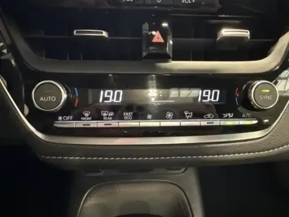 Photo 11 Toyota Corolla  Touring Spt 1.8 140ch GR Sport MY23