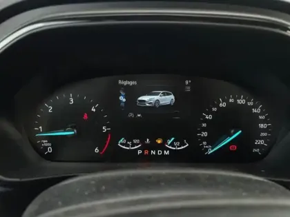 Photo 12 Ford Focus  SW 1.5 EcoBlue 120ch ST-Line BVA