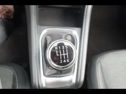 Photo 14 Renault Captur Gén. II (HJB) Ph1 NG Equilibre 5