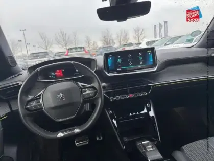 Photo 14 Peugeot 2008  e- 136ch GT