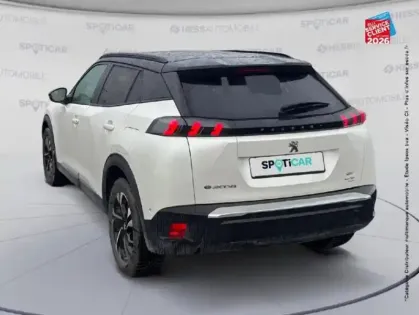 Photo 22 Peugeot 2008  e- 136ch GT