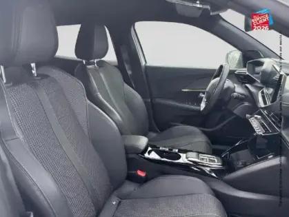 Photo 19 Peugeot 2008  e- 136ch GT