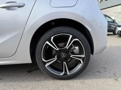 Photo 8 Opel Corsa  1.2 Turbo Hybrid 136ch GS e-BVA6