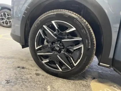 Photo 10 Peugeot 5008  Hybrid 145ch Allure e-DCS6