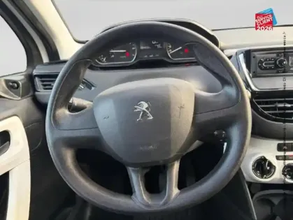 Photo 11 Peugeot 208  1.2 PureTech 68ch E6.c Like 5p