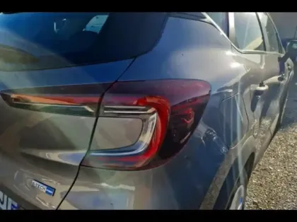 Photo 13 Renault Captur  1.6 E-Tech hybride 145ch Business -21