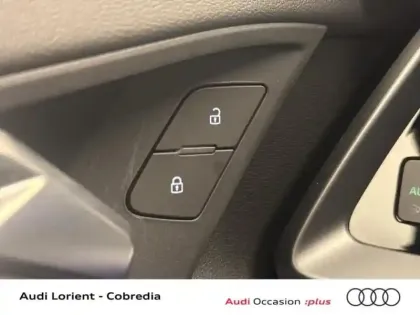 Photo 10 Audi A3  Sportback 35 TDI 150ch S line S tronic 7