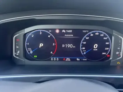 Photo 13 Volkswagen Tiguan  2.0 TDI 150ch R-Line Exclusive DSG7