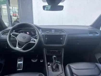 Photo 8 Volkswagen Tiguan  2.0 TDI 150ch R-Line Exclusive DSG7