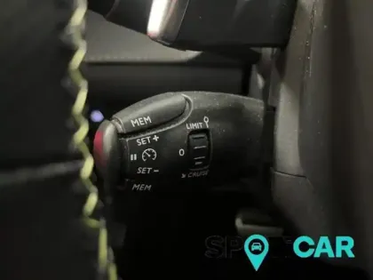 Photo 13 Peugeot 2008  1.2 PureTech 130ch S&S GT EAT8