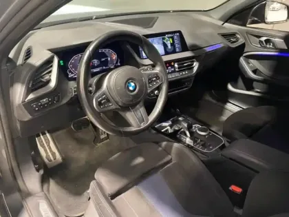 Photo 10 BMW Serie 1 Série 1 118dA 150ch M Sport