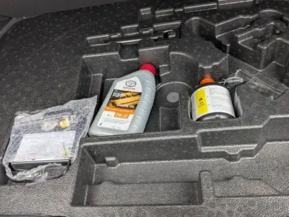 Photo 10 Toyota C-HR  122h Edition 2WD E-CVT RC18